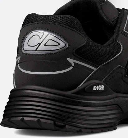 Dior B30 Snoes — Black Edition